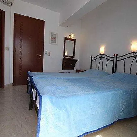 Vakhos Island Hotel