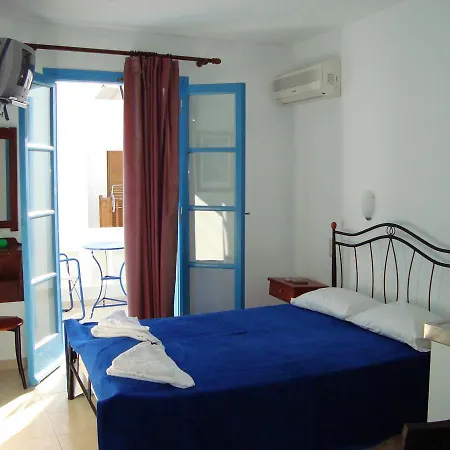 Vakhos Island Agia Anna (Naxos)