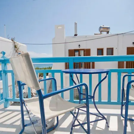 Vakhos Island * Agia Anna (Naxos)