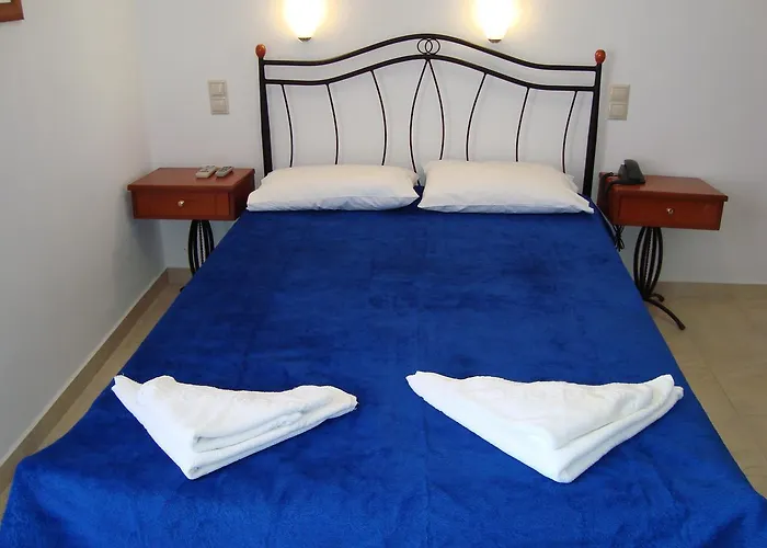 Vakhos Island Hotel *