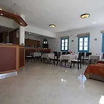 Hotel Vakhos Island *