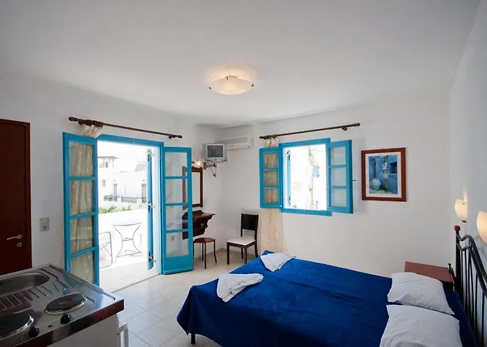 Vakhos Island Agia Anna (Naxos)