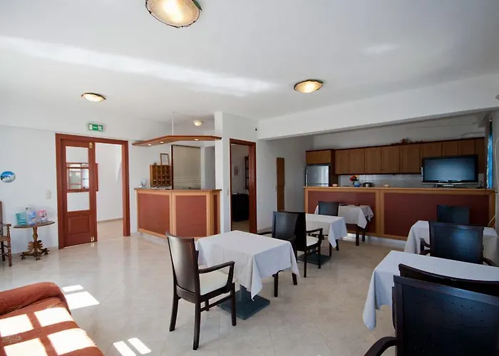 Vakhos Island Agia Anna (Naxos)